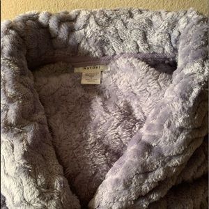 Robe-Natori 3/4 Plush - Small Ladies - Purple-New- Cold out there- Great gift